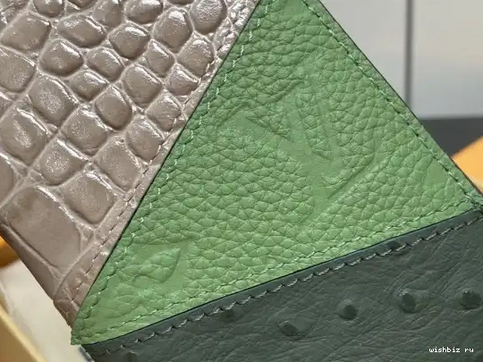 WIS VUITTON Pocket Organizer-7.5*11.1*1 cm LOUIS 0427